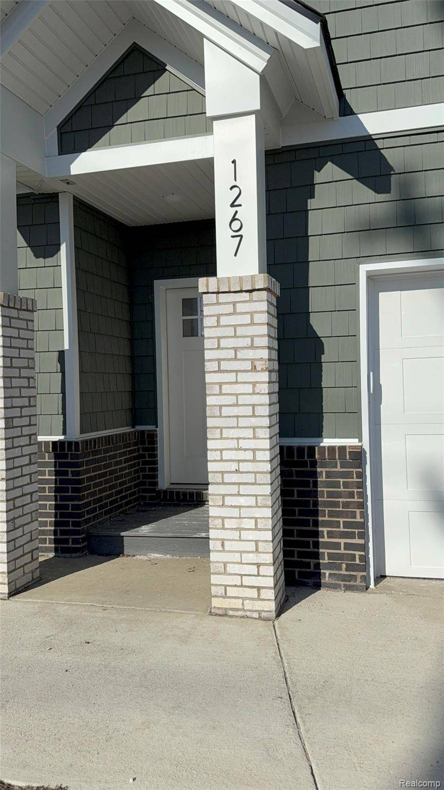 1267 Huber Drive, Monroe, MI 48162