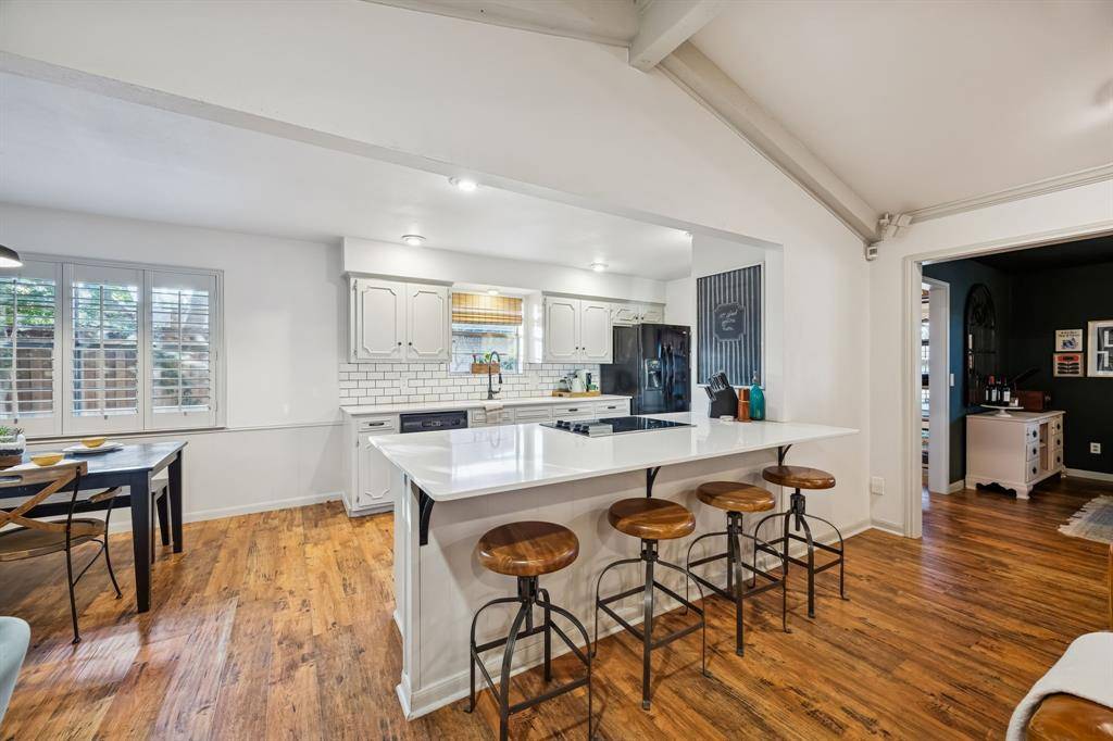 2704 Hunters Creek Drive, Plano, TX 75075