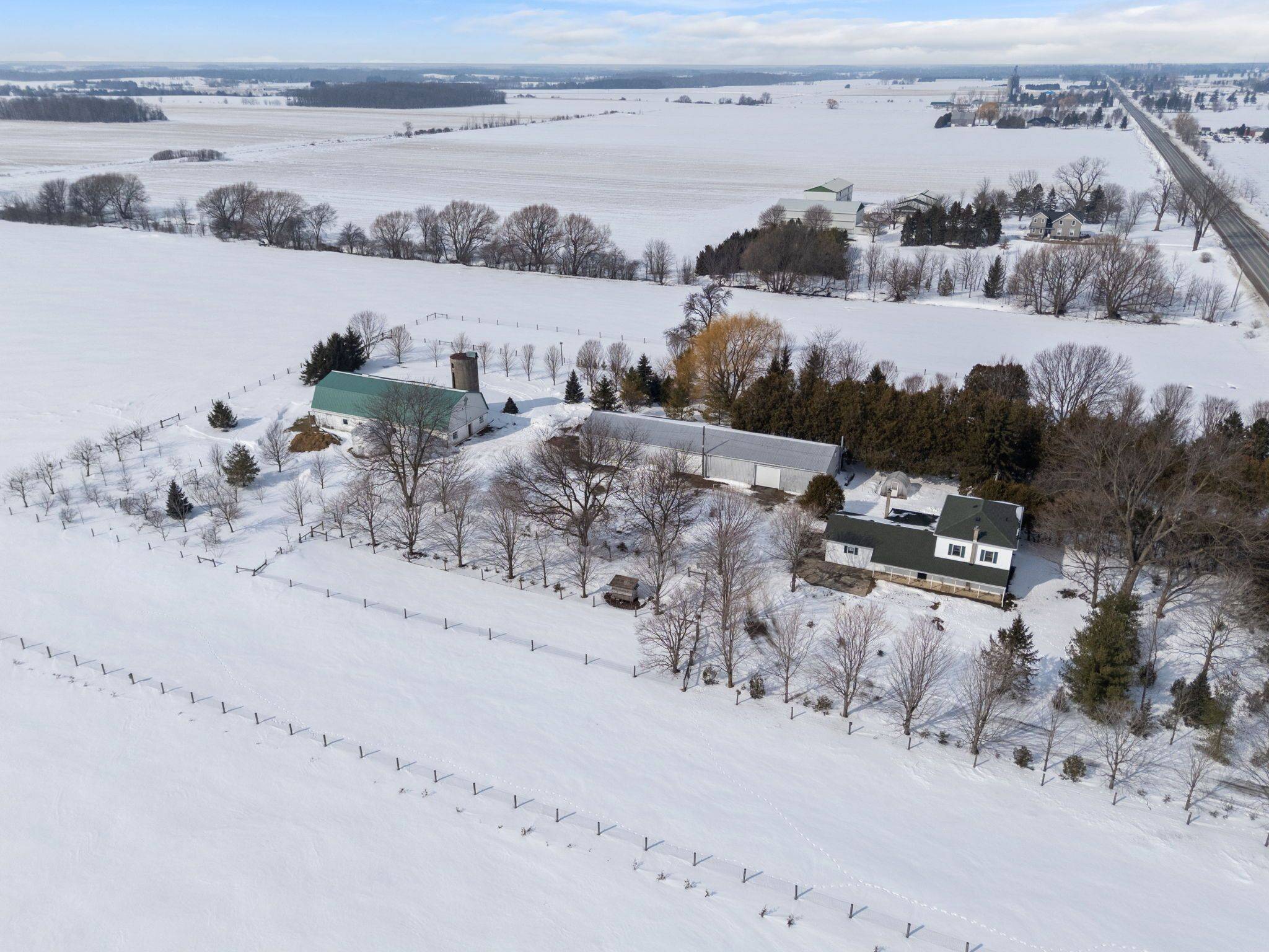 76651 London RD, Bluewater, ON N0M 1L0