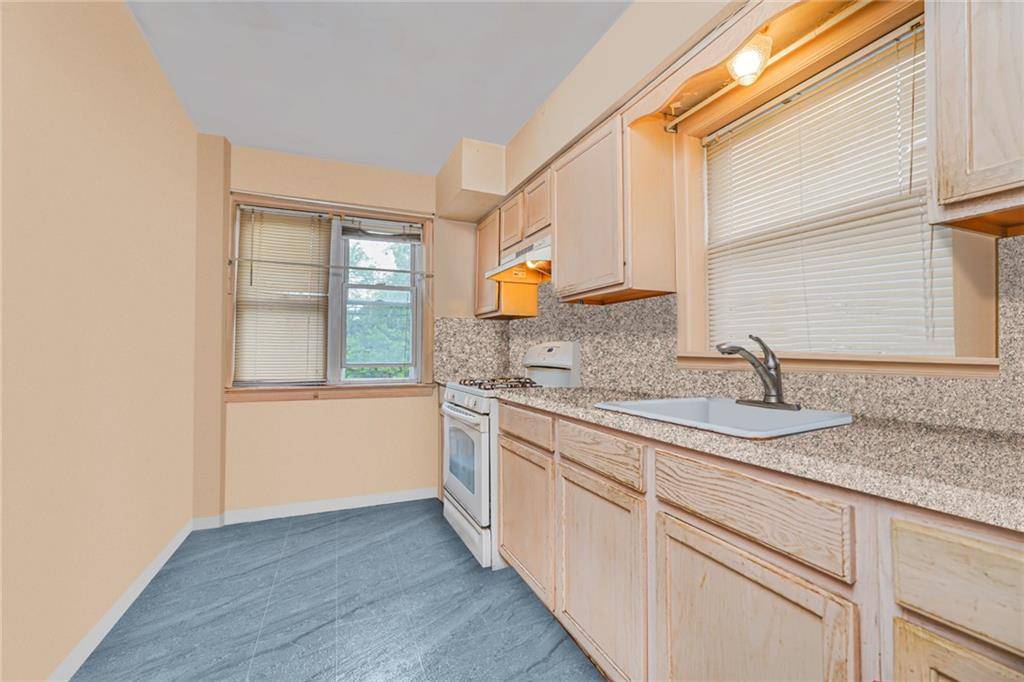 132-01 100th ST, Ozone Park, NY 11417