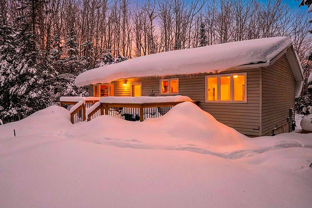 175 Warner Bay RD, Northern Bruce Peninsula, ON N0H 2R0