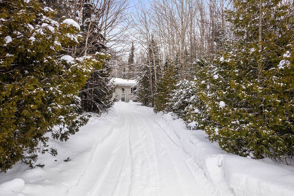 175 Warner Bay RD, Northern Bruce Peninsula, ON N0H 2R0