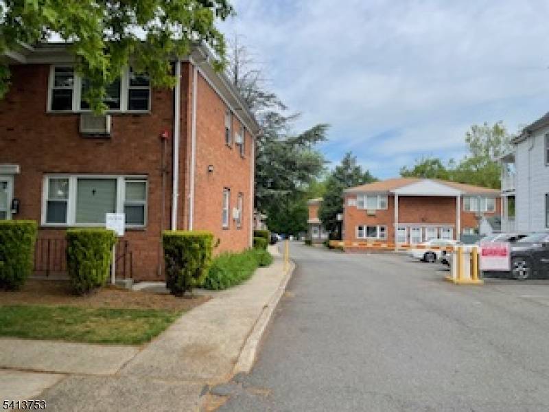 268 Mcbride Ave #4, Paterson City, NJ 07501