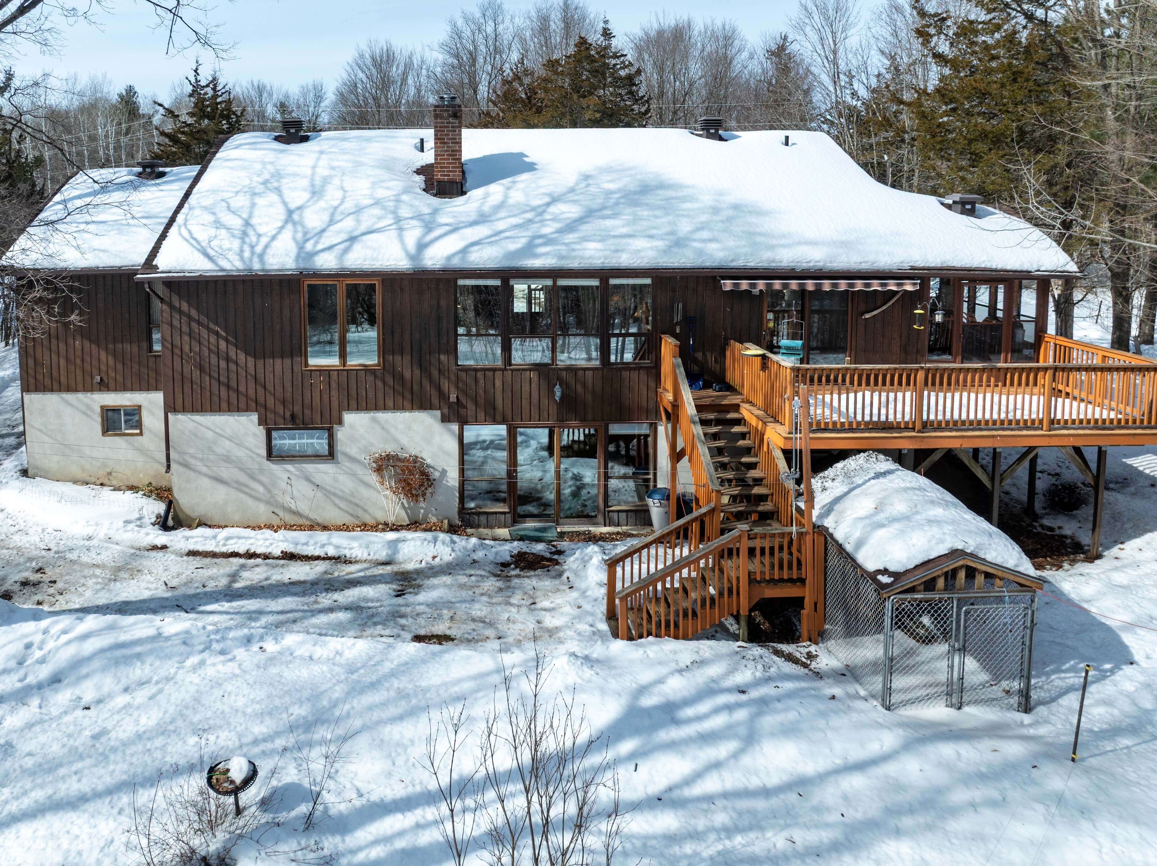 9889 Perth RD, Rideau Lakes, ON K0G 1X0