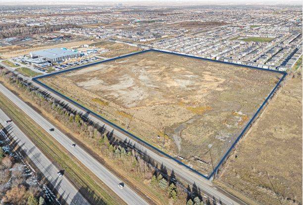 3809 Borrisokane RD, Barrhaven, ON K2J 0T2