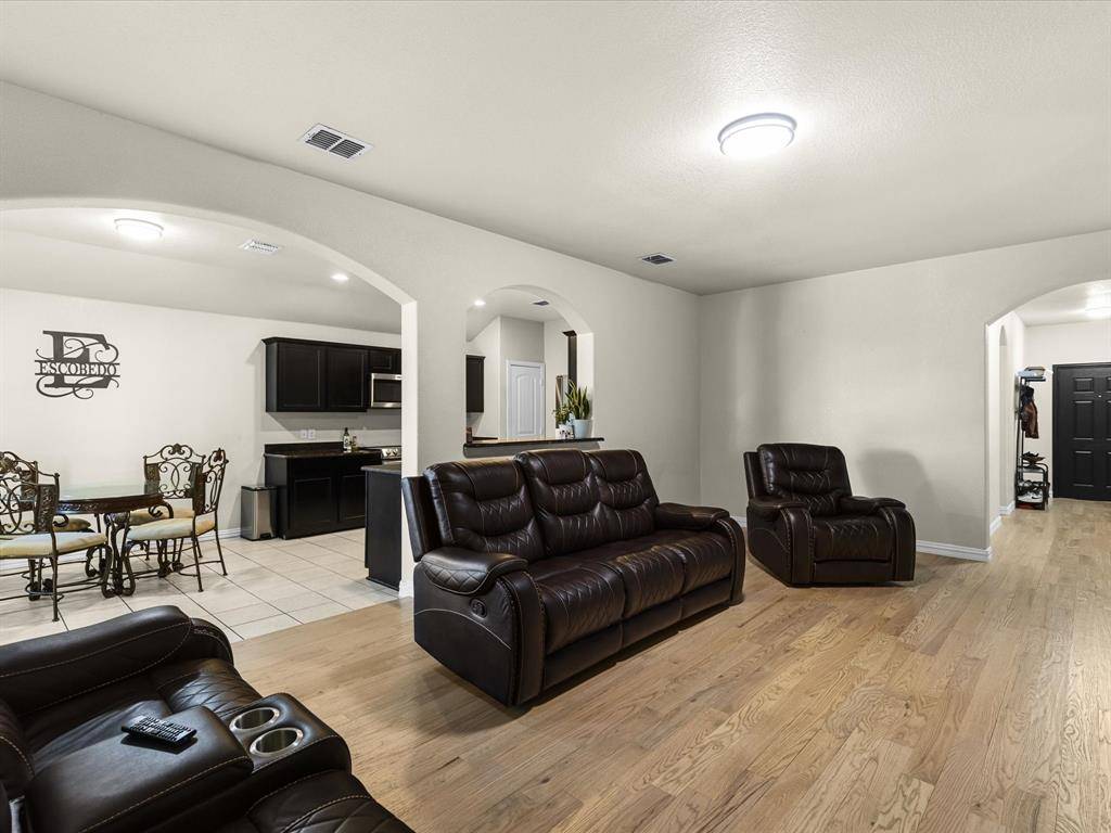 6214 Teague Drive, Dallas, TX 75241