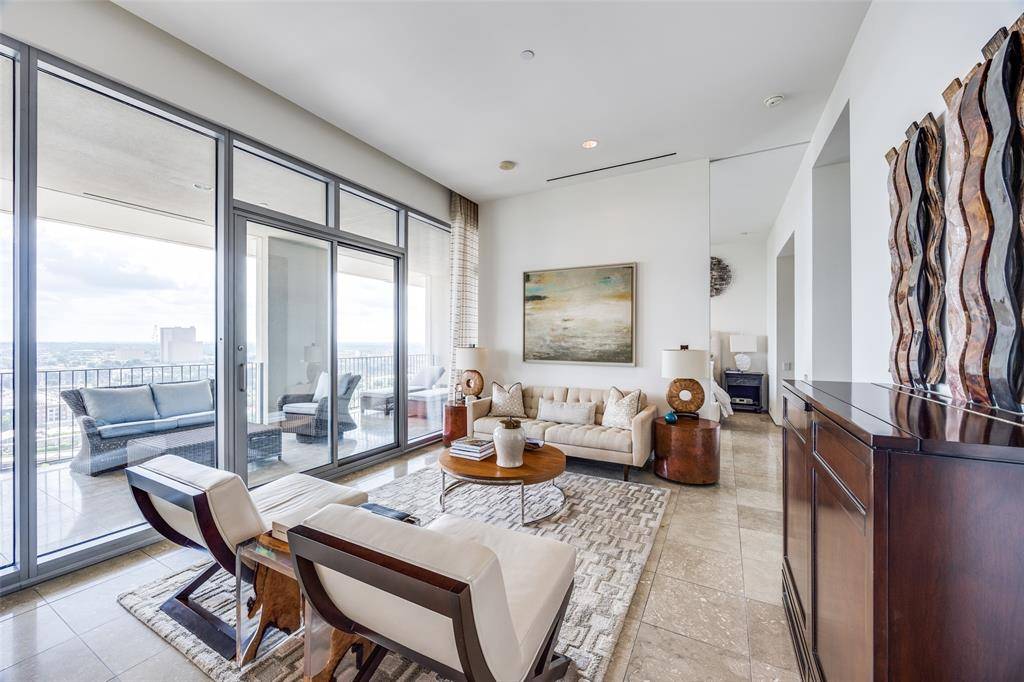 1717 Arts Plaza #1808, Dallas, TX 75201