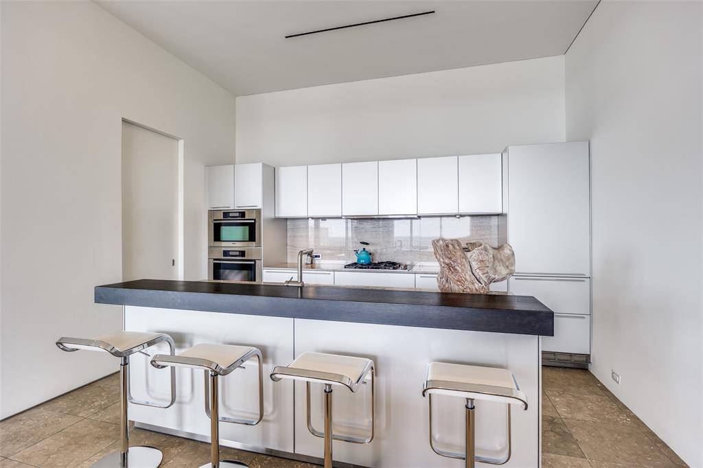 1717 Arts Plaza #1808, Dallas, TX 75201