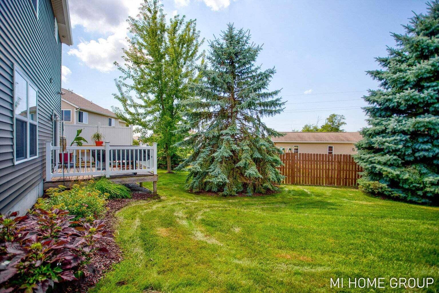 11887 Quincy Meadow DR, Holland Twp, MI 49424