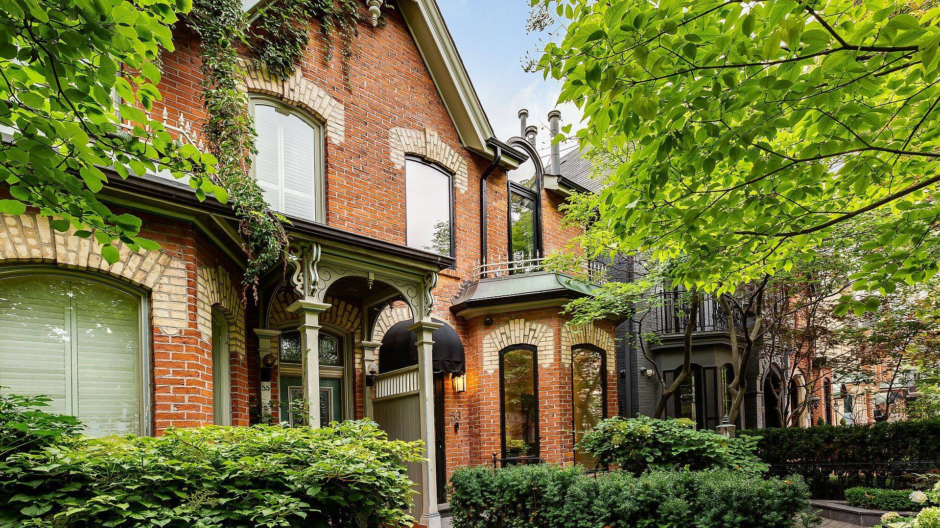 53 Hazelton AVE, Toronto C02, ON M5R 2E3