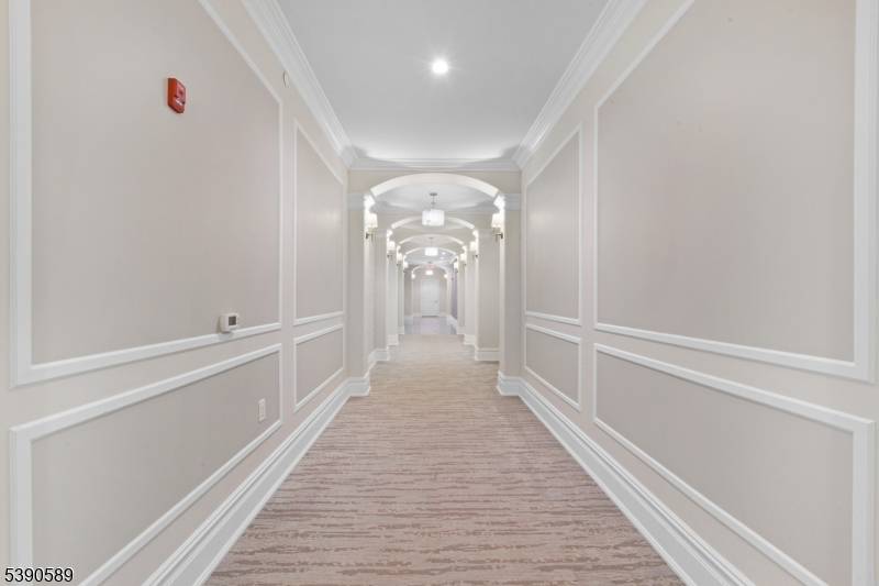 80 Claremont Rd unit 206 #206, Bernardsville Boro, NJ 07924