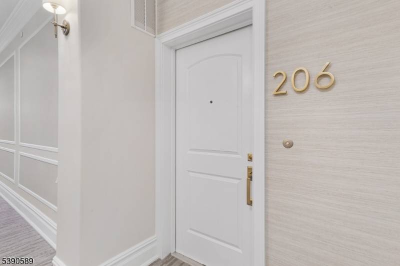 80 Claremont Rd unit 206 #206, Bernardsville Boro, NJ 07924