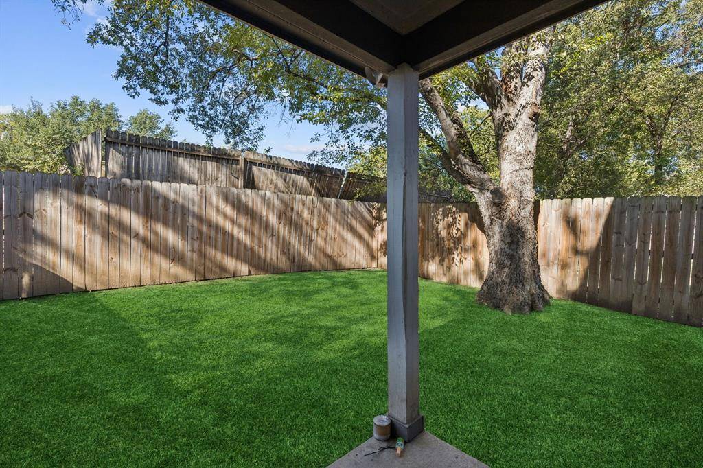 419 Avenue L, Dallas, TX 75203