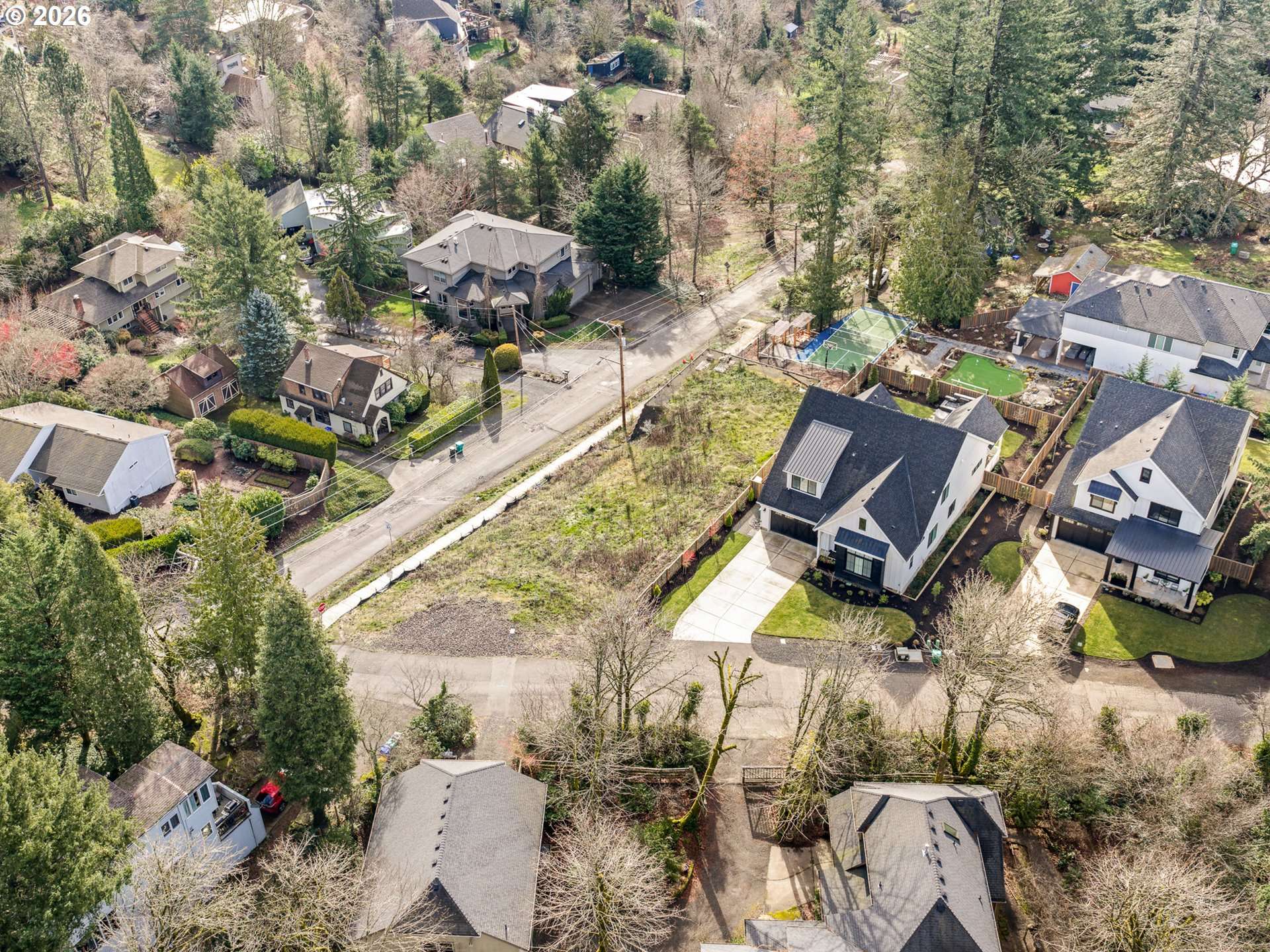 5830 SW SALMON ST, Portland, OR 97221