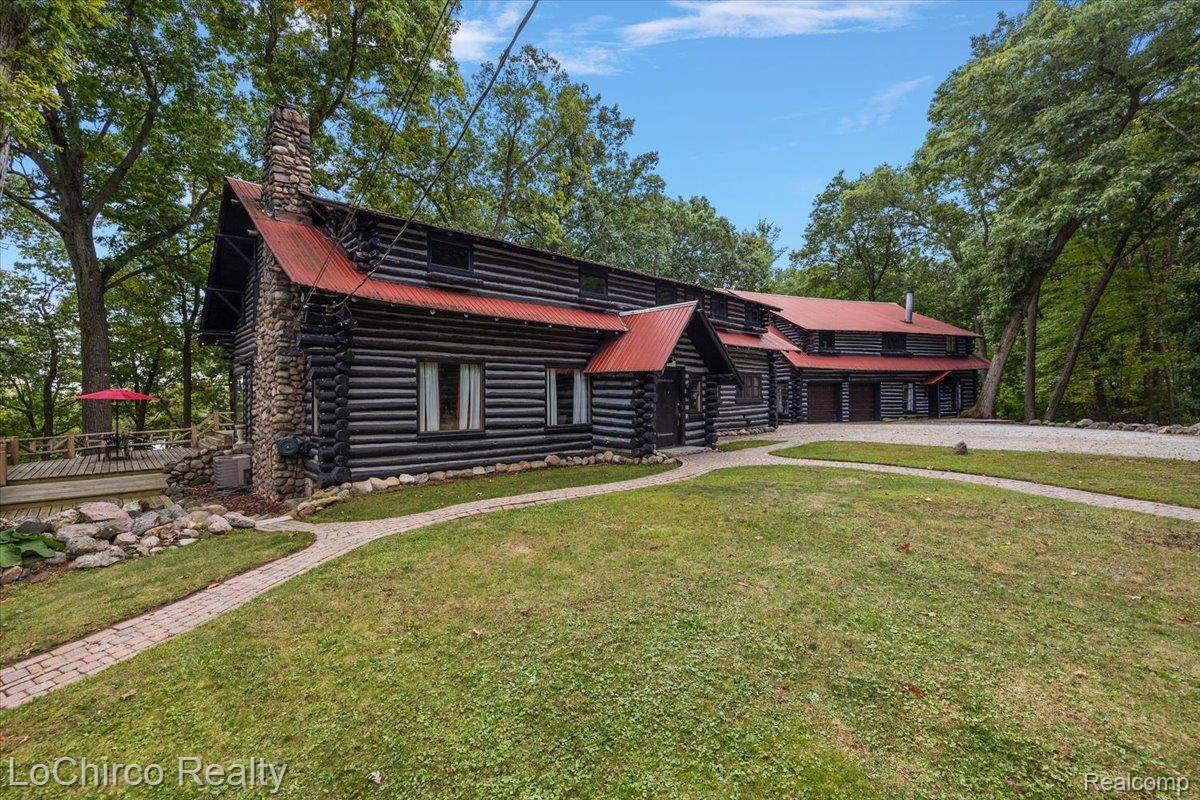 8646 Thendara BLVD, Independence Charter Township, MI 48348