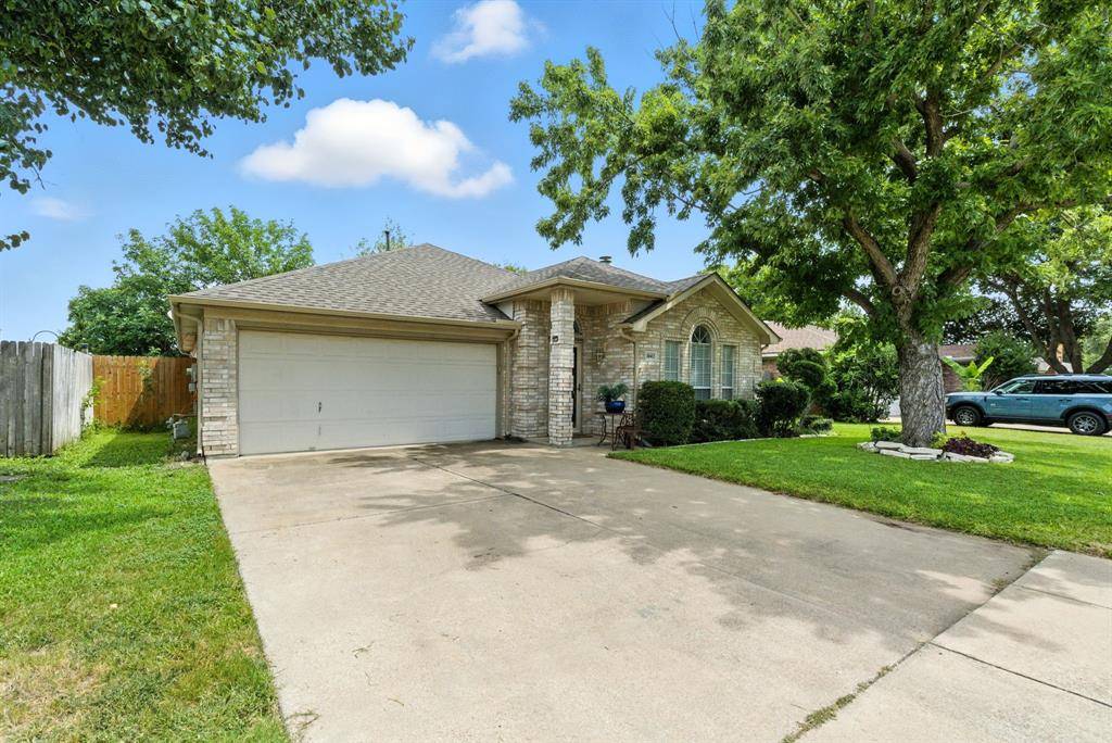 10412 Maria Drive, Fort Worth, TX 76108