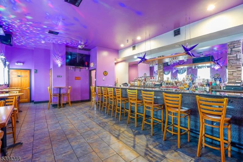 615 Orange St, Newark City, NJ 07107