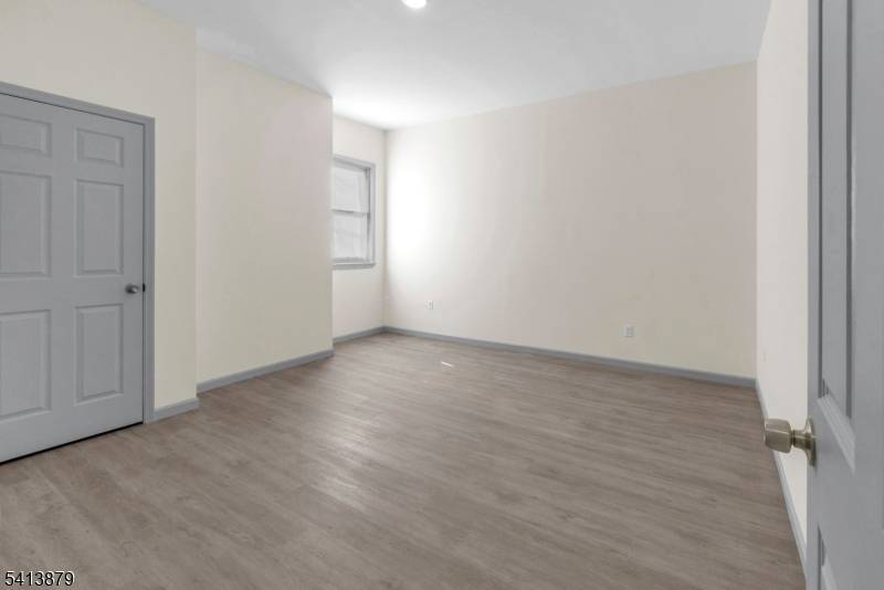 181-183 N 6th St #1, Newark City, NJ 07107