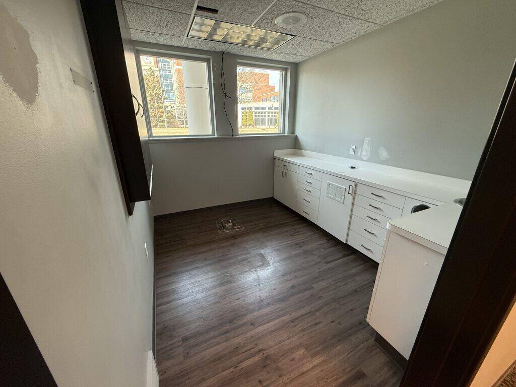 601 Michigan AVE #102, Holland City, MI 49423