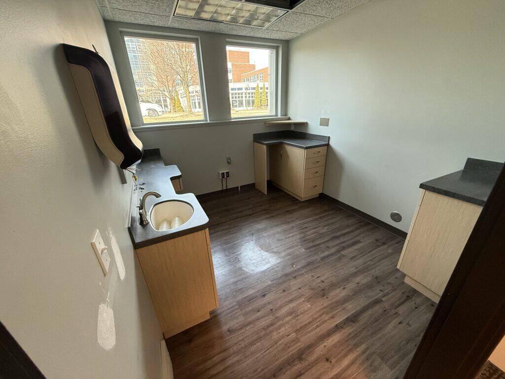 601 Michigan AVE #106, Holland City, MI 49423