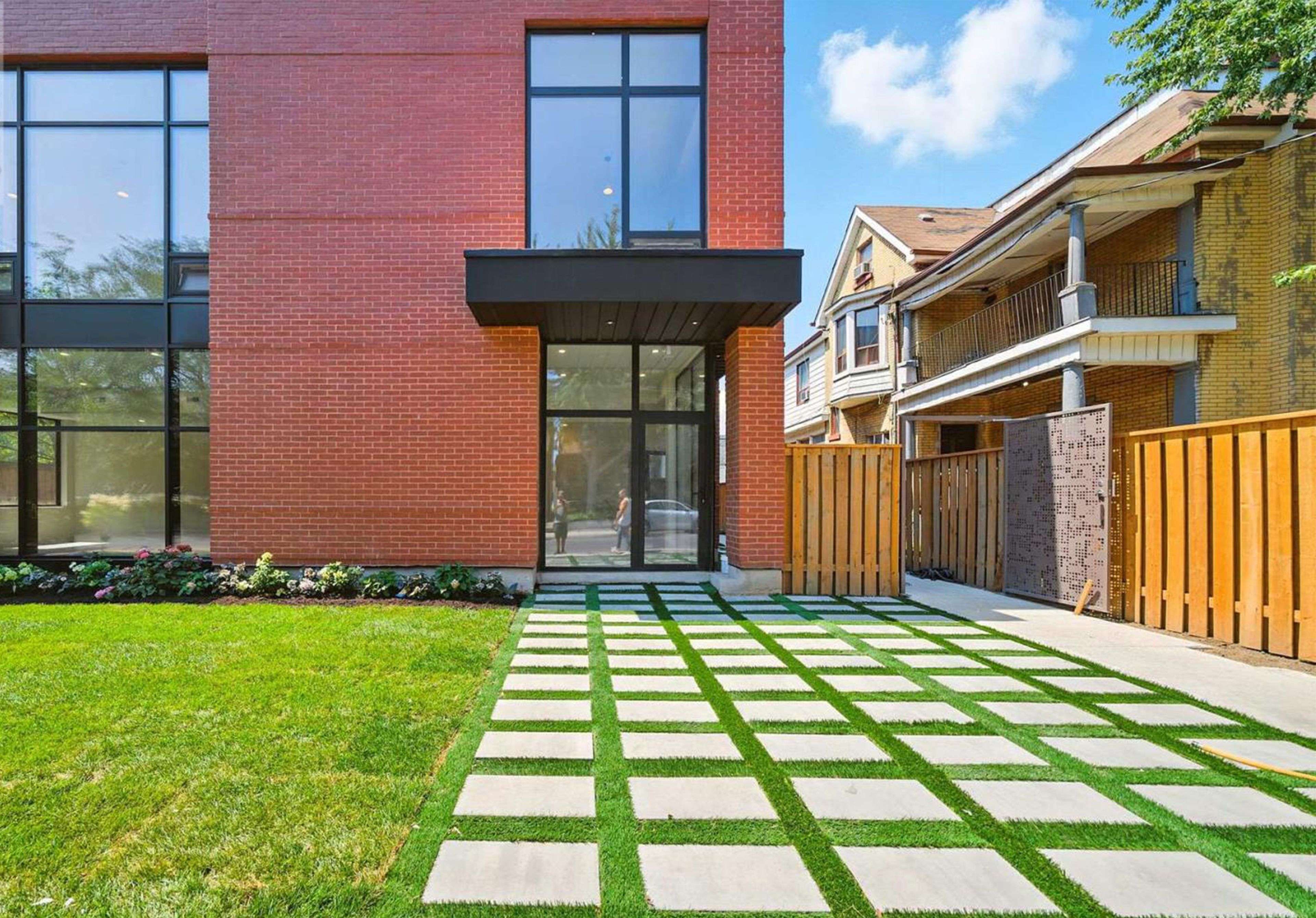 170 Perth AVE W #2, Toronto W02, ON M6P 3X5