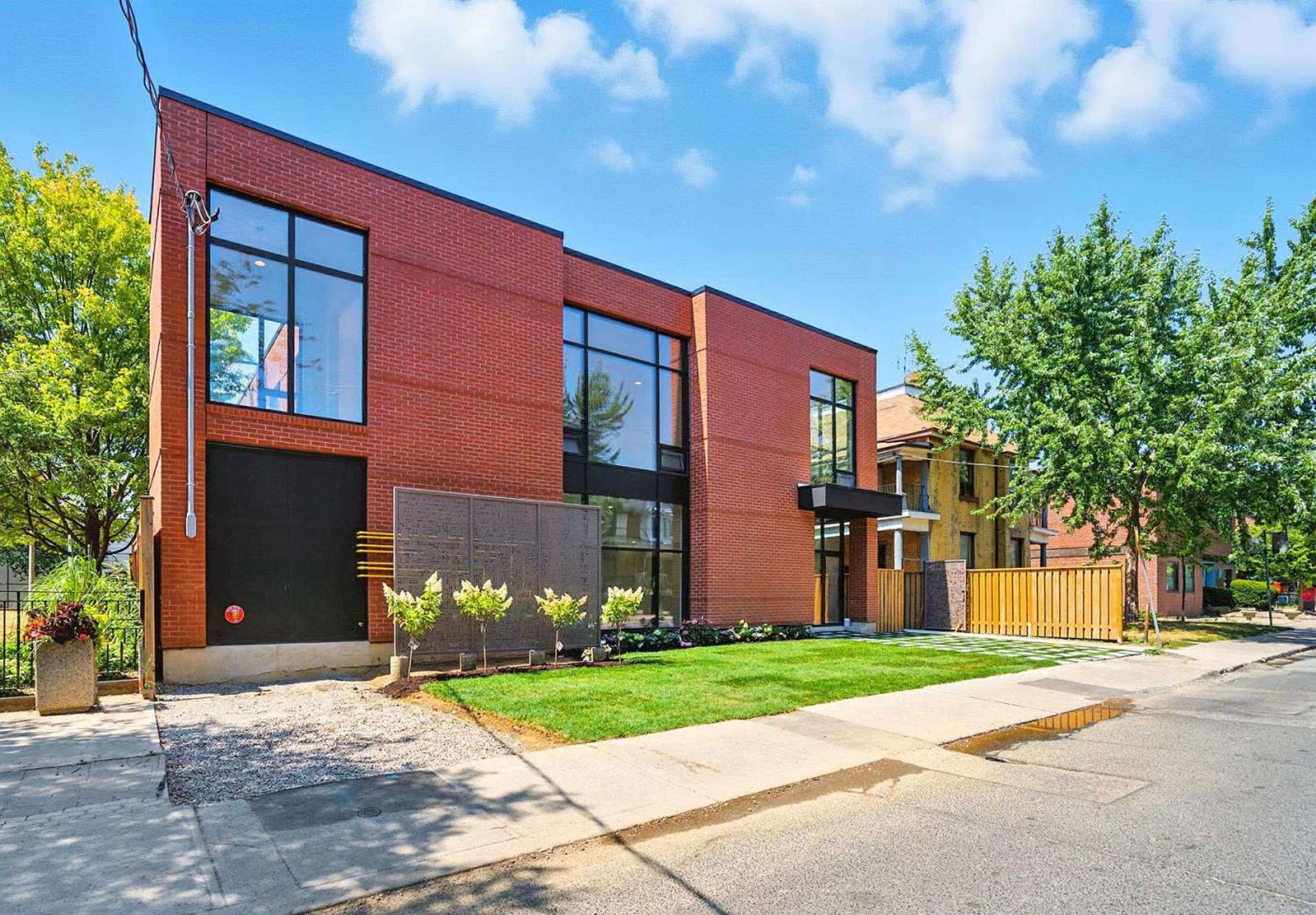 170 Perth AVE #1, Toronto W02, ON M6P 3X5