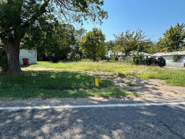306 S Pecan Street, Bells, TX 75414