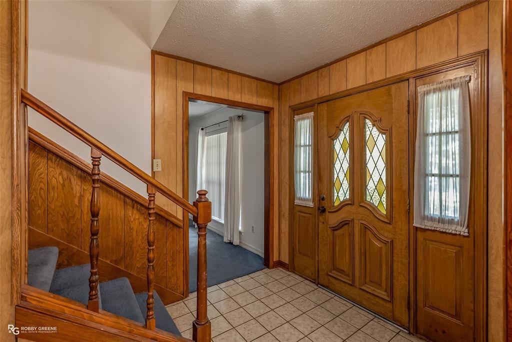 209 Winterwood Drive, Shreveport, LA 71106