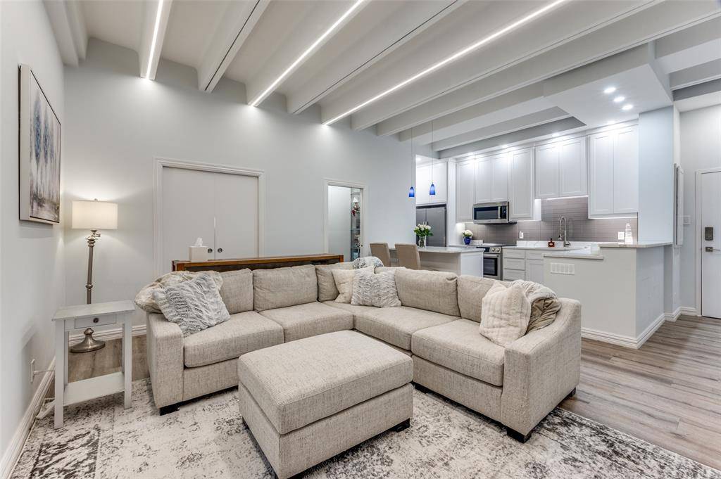 6211 W Northwest Highway #G202, Dallas, TX 75225