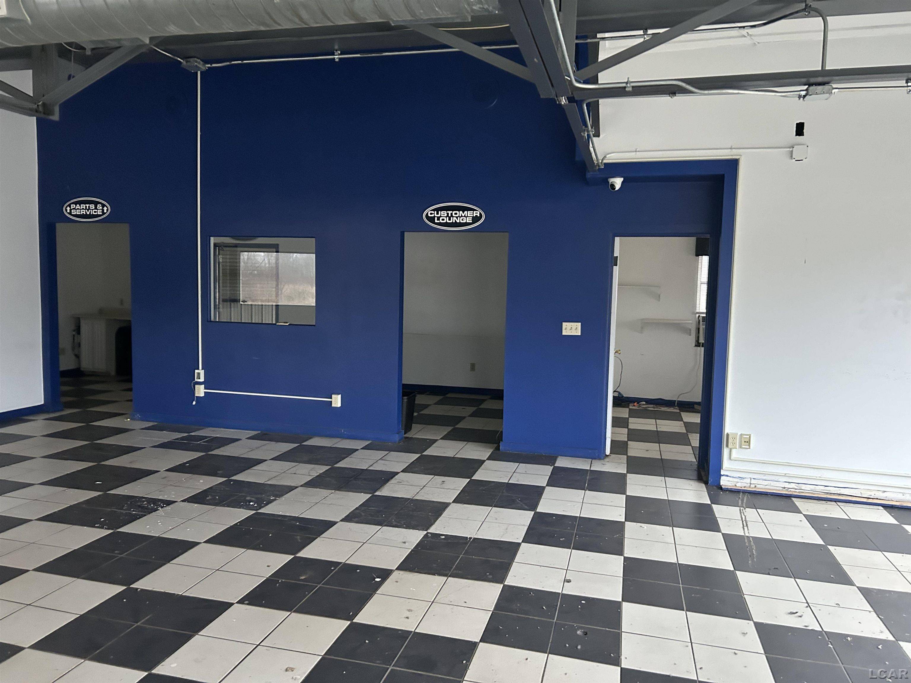 10405 Brooklyn RD, Columbia Twp, MI 49230