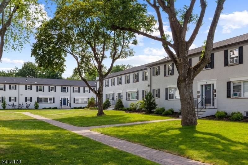 555 Main St - Apt. 3A #3A, Chatham Boro, NJ 07928
