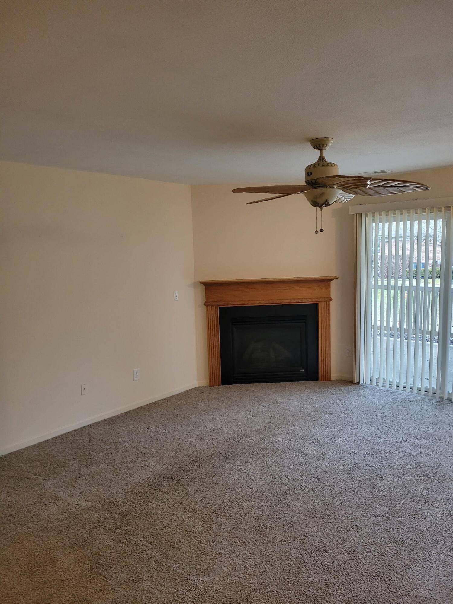 312 Marigold CIR #52, Westland, MI 48185