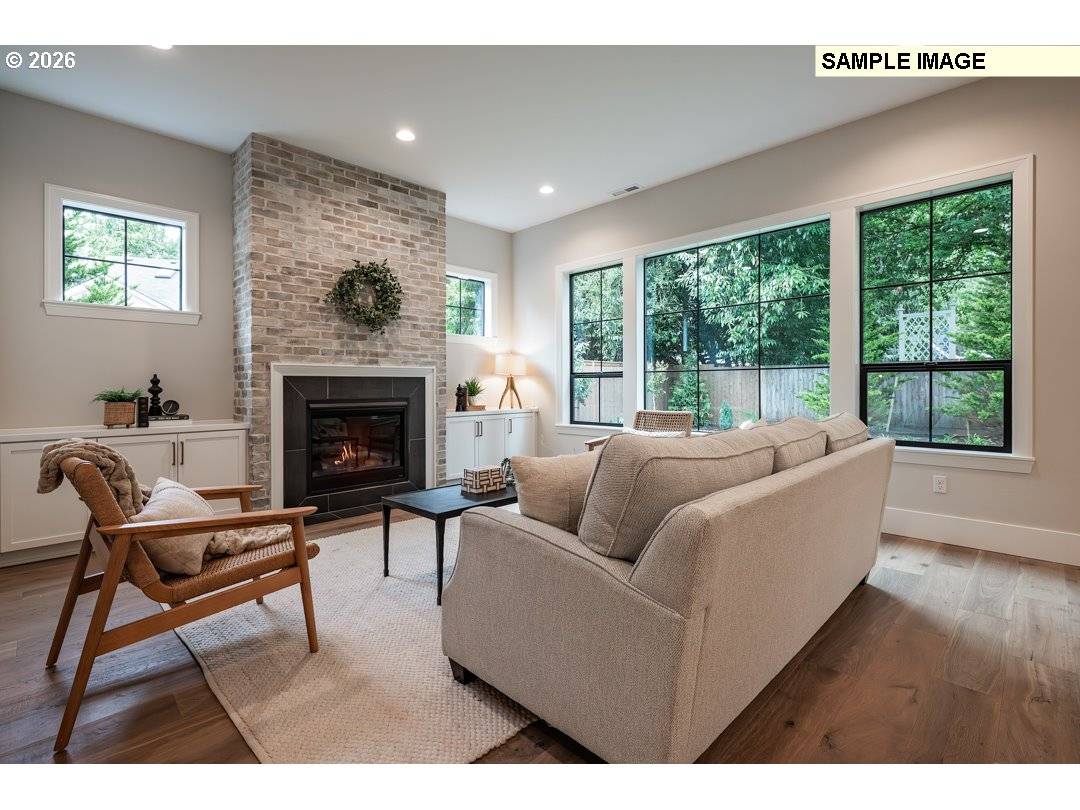 484 SW 95th AVE, Portland, OR 97225