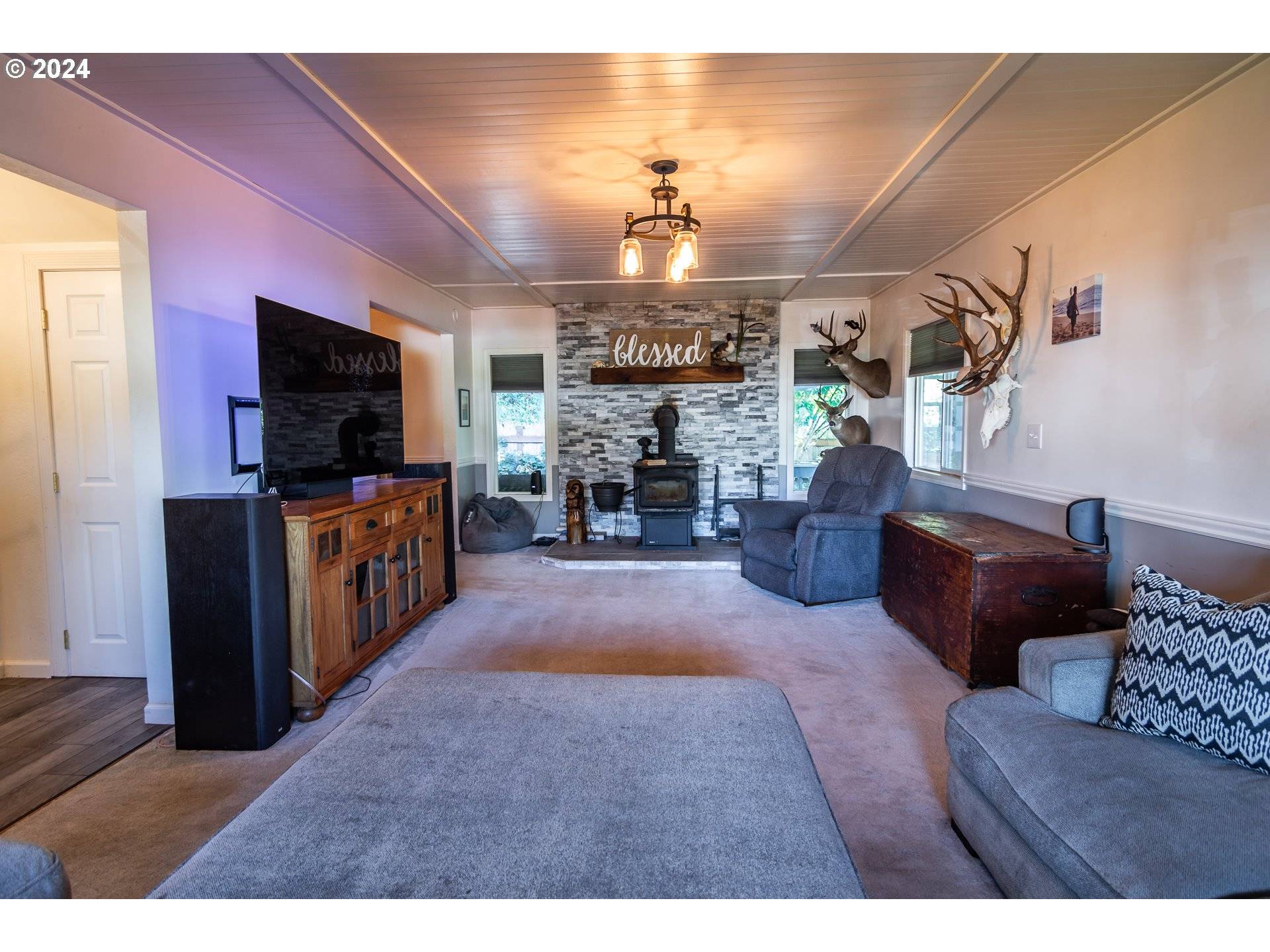 127 DEATON CT, Canyonville, OR 97417