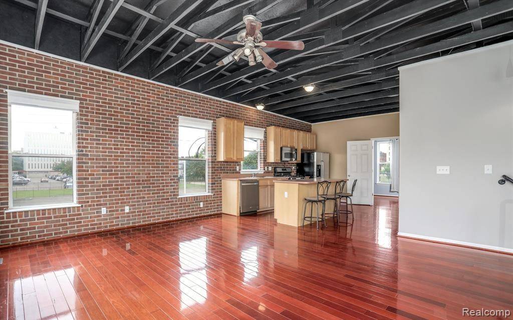 22 Pallister, Detroit, MI 48202