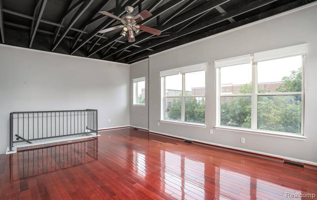 22 Pallister, Detroit, MI 48202