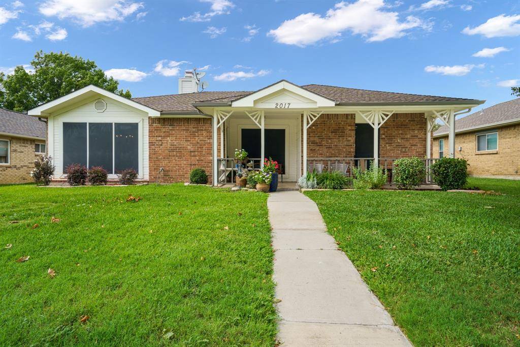 2017 Stein Way, Carrollton, TX 75007