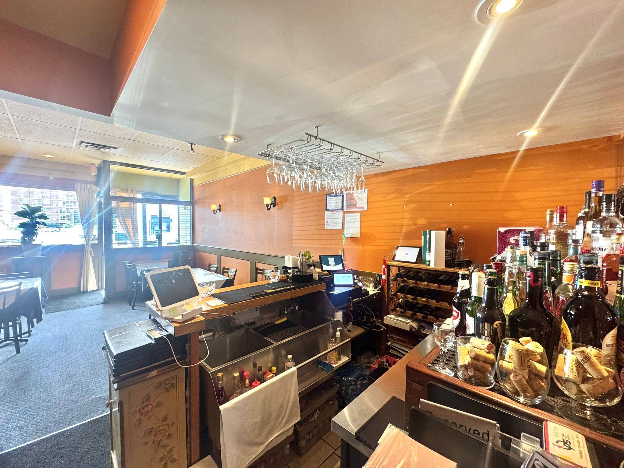 2280 Carling AVE #7, Britannia Heights - Queensway Terrace N And Area, ON K2B 7G1