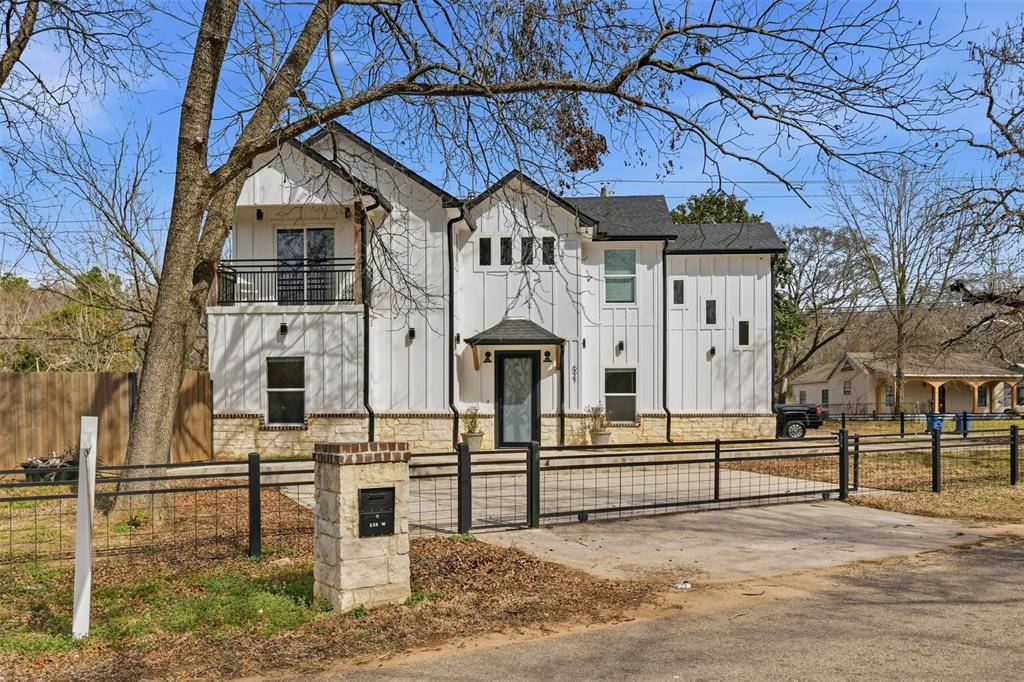 521 York Street, Athens, TX 75751