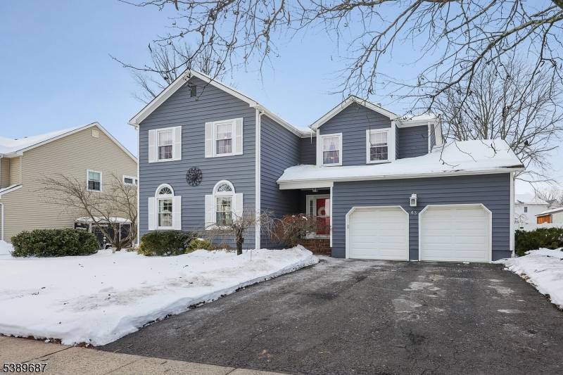 63 Beechwood Cir, Hillsborough Twp., NJ 08844
