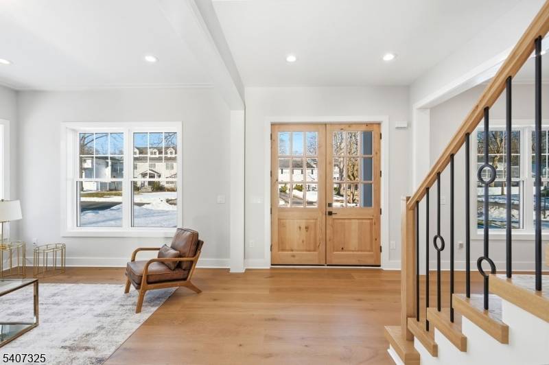 1 Breton Pl, Livingston Twp., NJ 07039