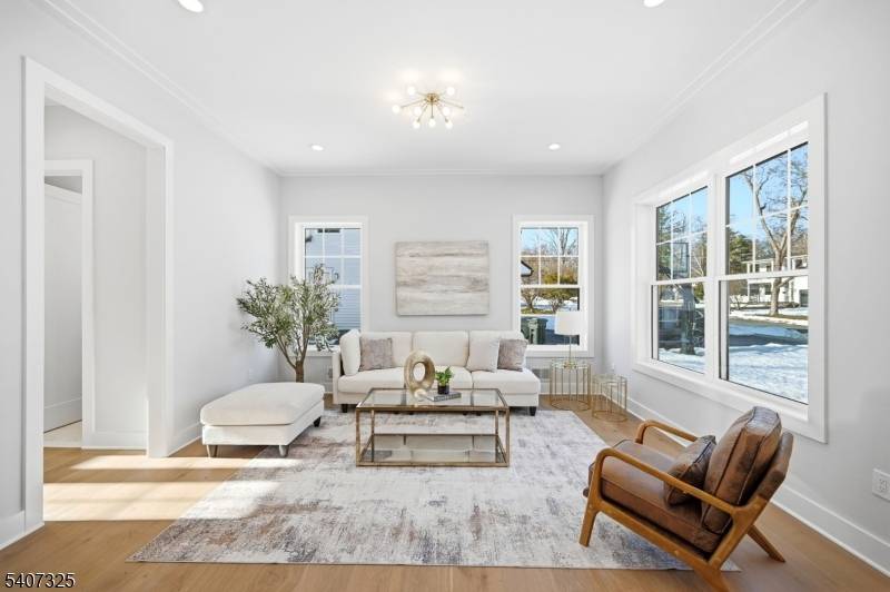 1 Breton Pl, Livingston Twp., NJ 07039