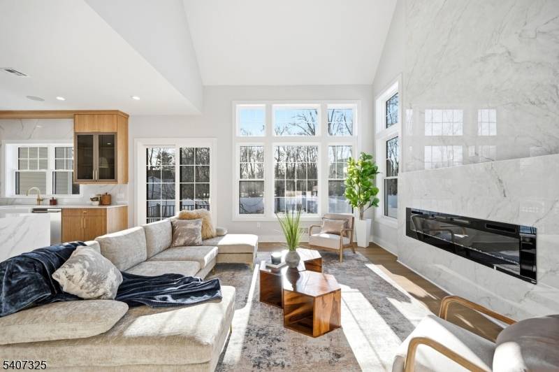 1 Breton Pl, Livingston Twp., NJ 07039