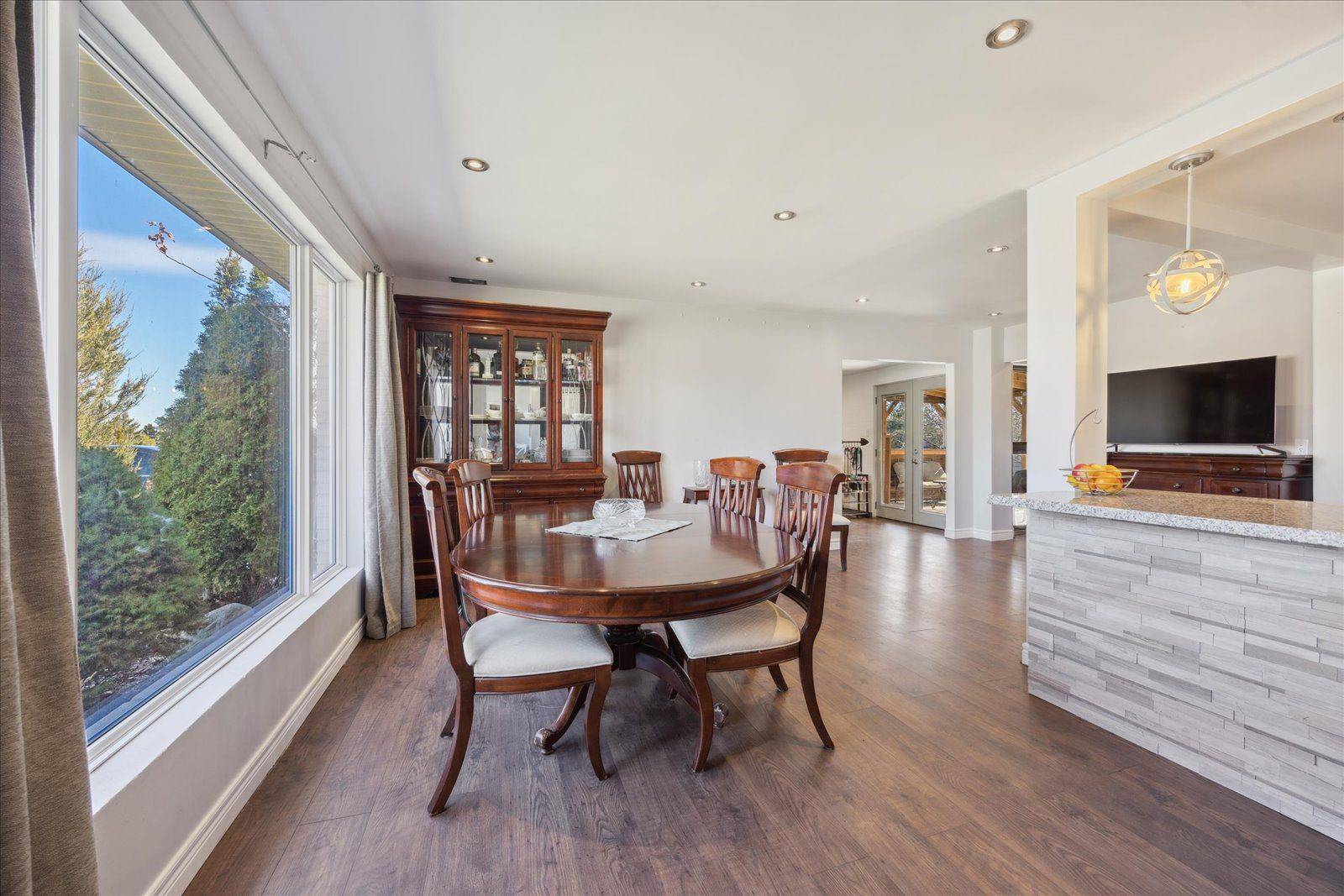 27 Jamieson DR, Adjala-tosorontio, ON L0N 1R0