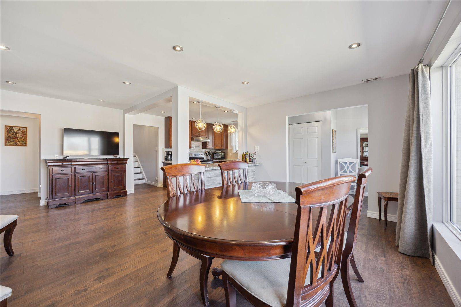 27 Jamieson DR, Adjala-tosorontio, ON L0N 1R0