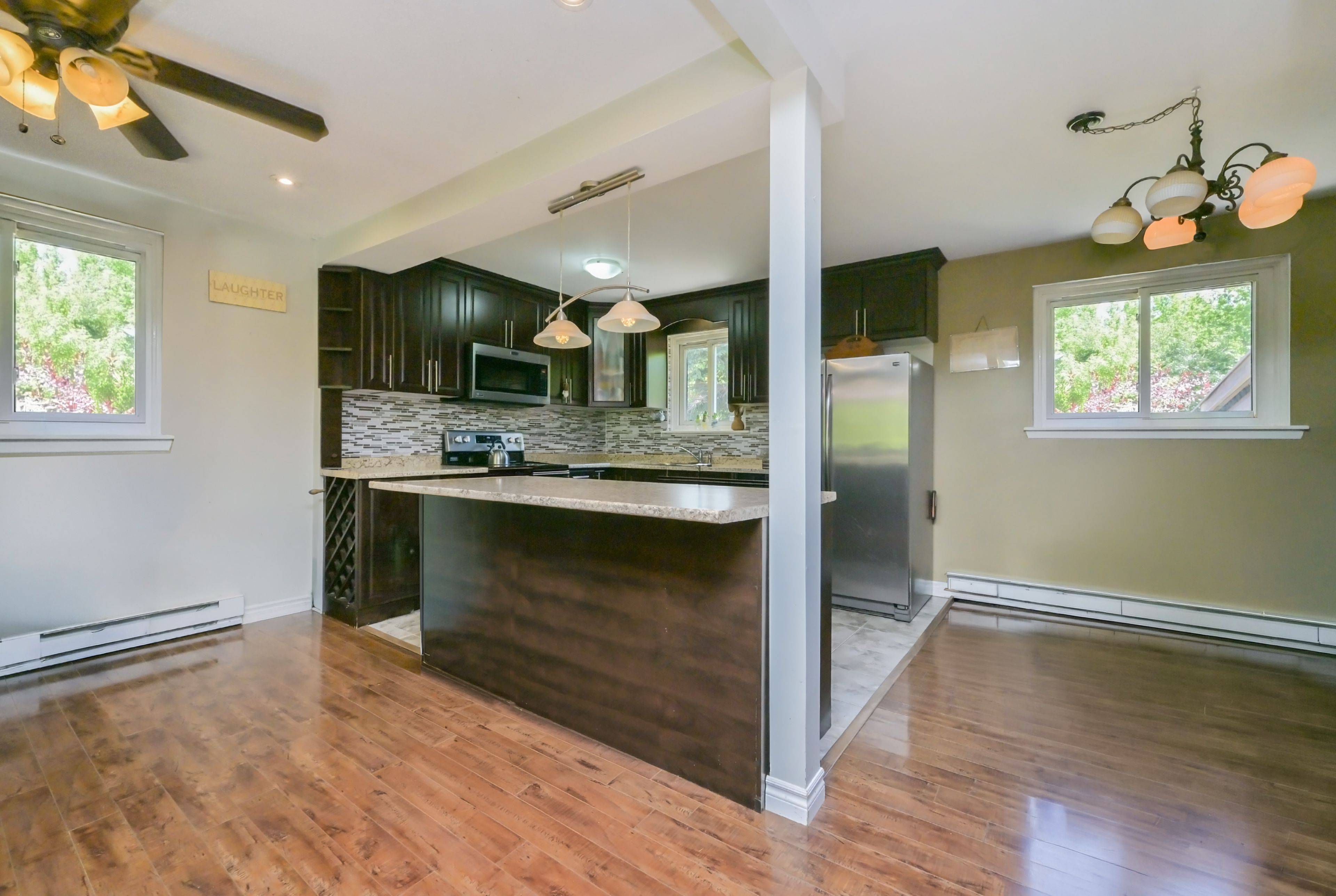 17 Jamieson DR, Adjala-tosorontio, ON L0N 1R0