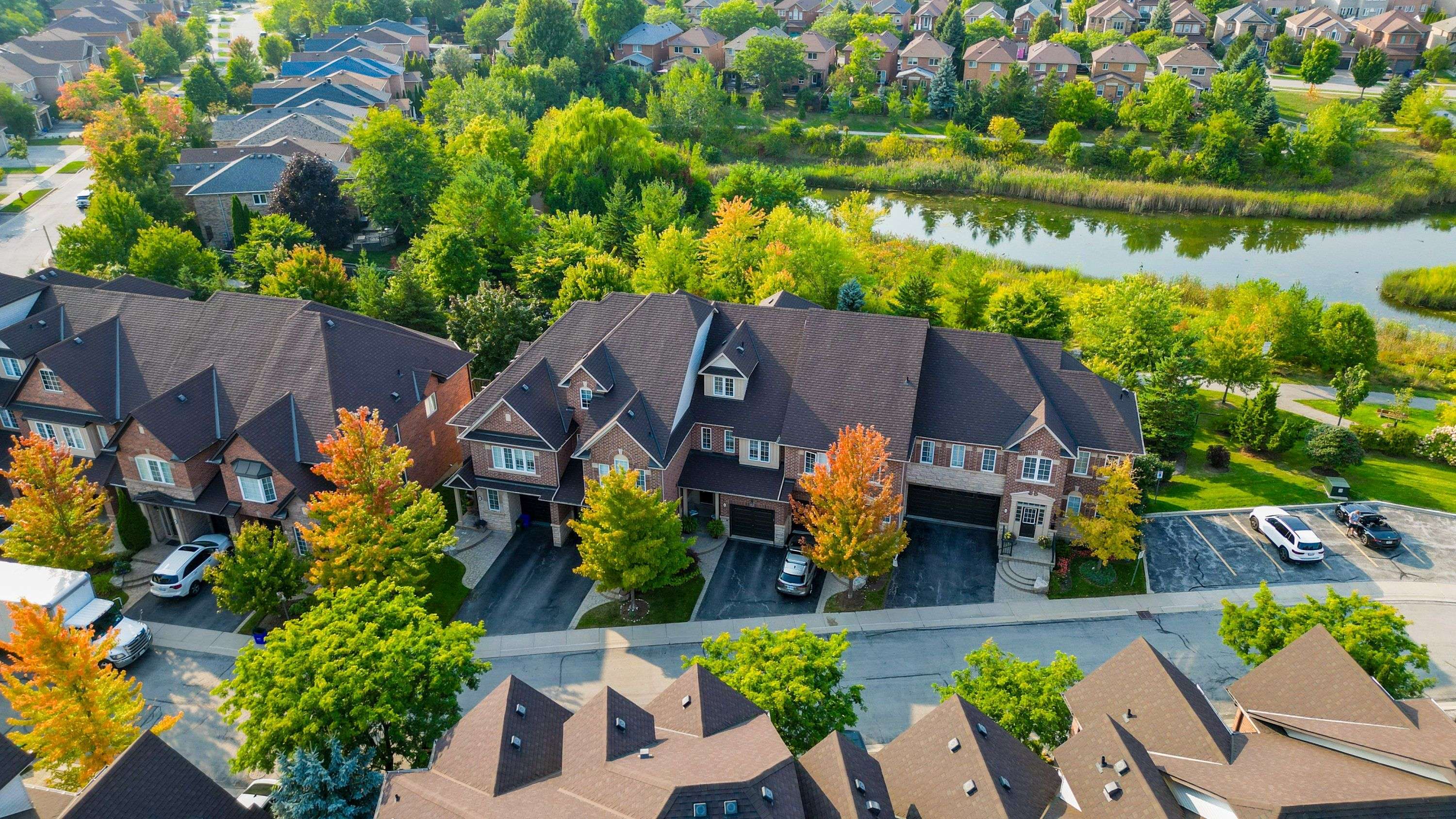 300 Ravineview WAY #34, Oakville, ON L6H 7J1