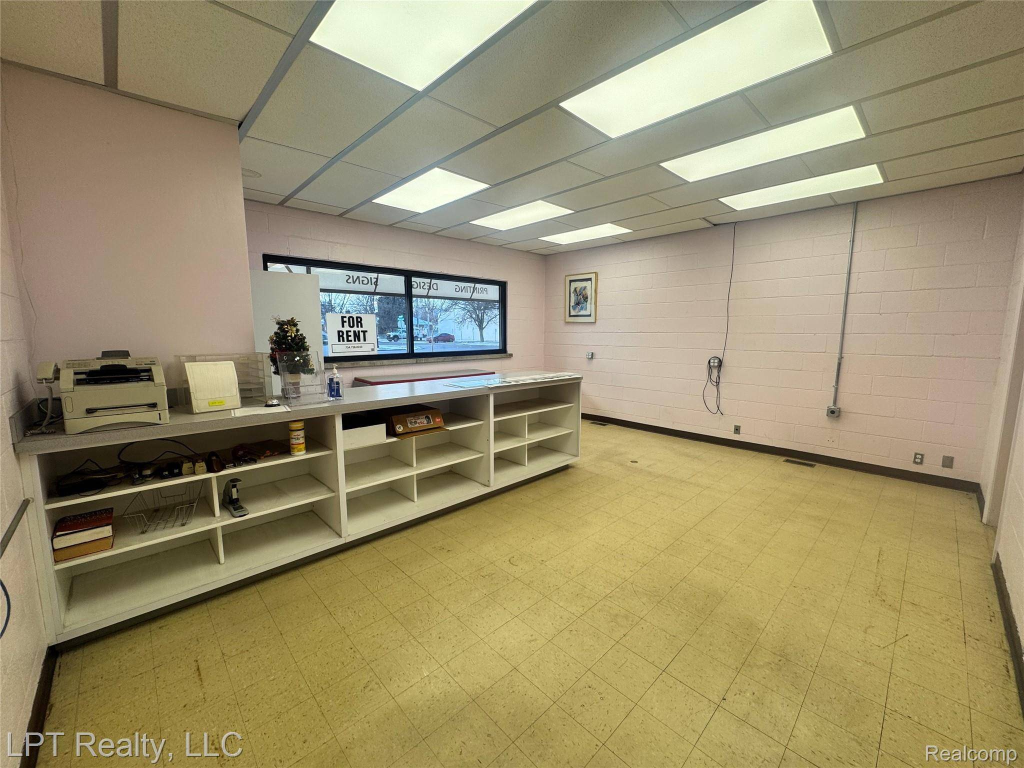 17140 Ecorse RD, Allen Park, MI 48101