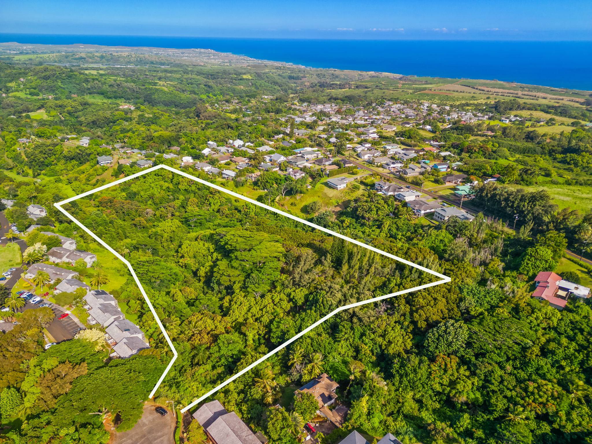 IKENA PL, Kalaheo, HI 96741