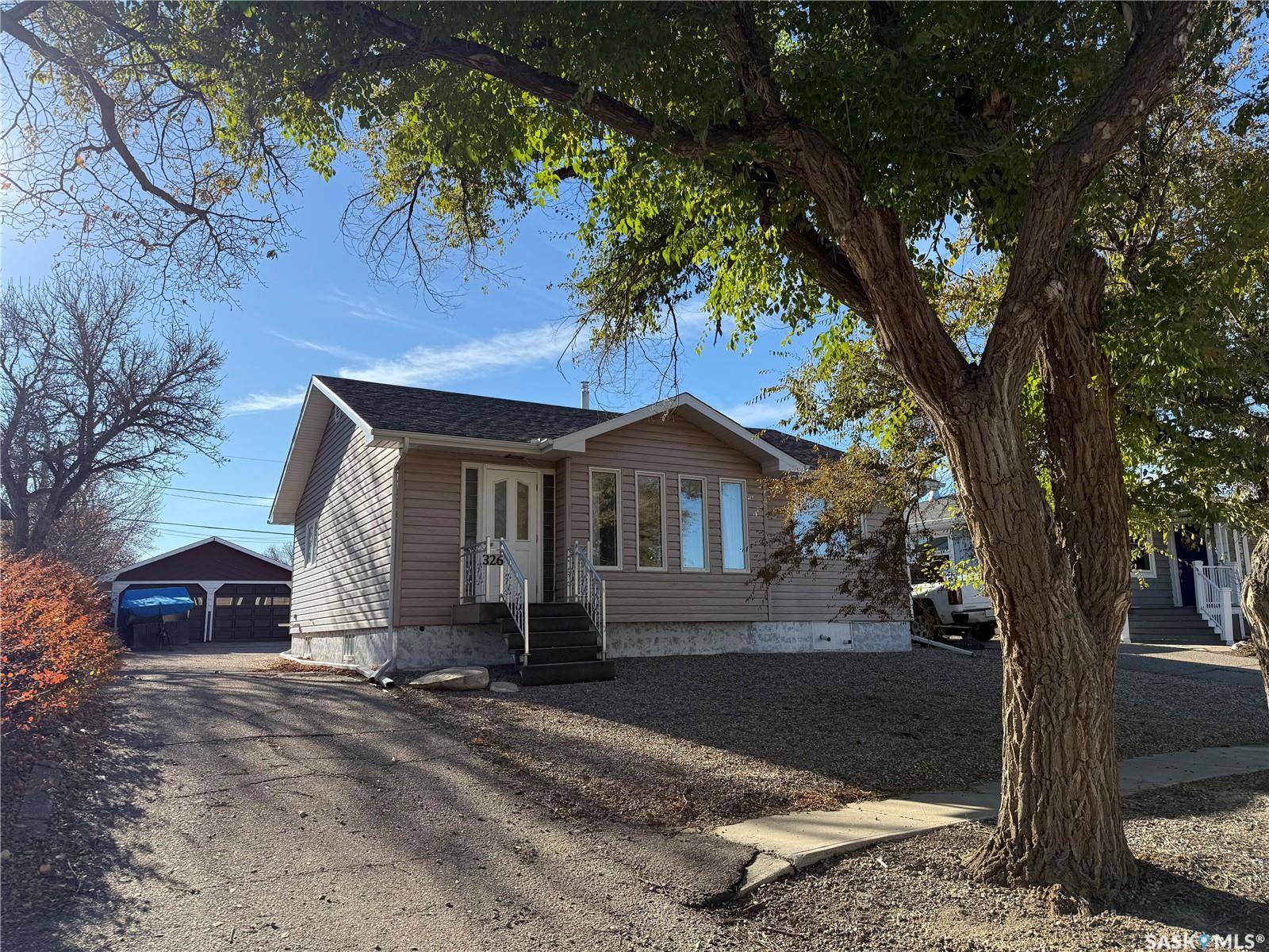 326 3rd AVENUE SW, Eston, SK S0L 1A0